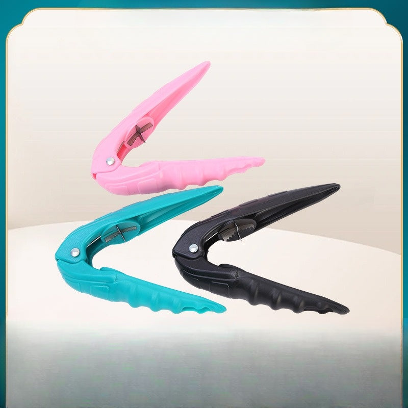 Globetrek° NutCracker 1+1 FREE: Easy To Use High Quality Ergonomic Nut Cracker