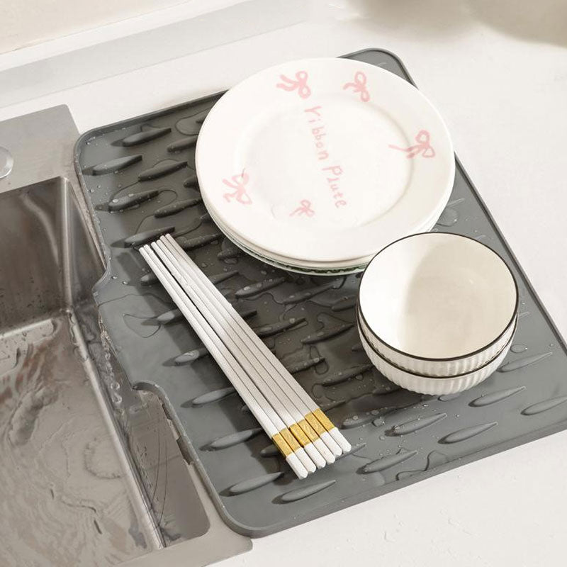 Globetrek° SiliconeMat 1+1 FREE: Multi-Functional Silicone Drying And Heat-Resistant Mat