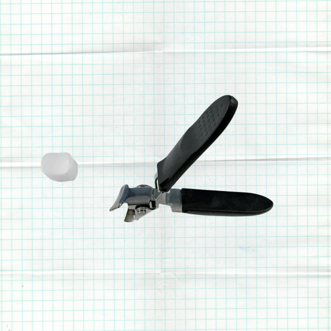 Globetrek° NailCutter 1+1 FREE: Durable Easy Cutting Angled Nail Cutter