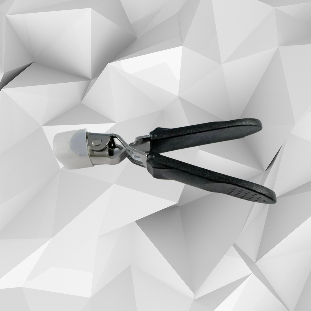 Globetrek° NailCutter 1+1 FREE: Durable Easy Cutting Angled Nail Cutter