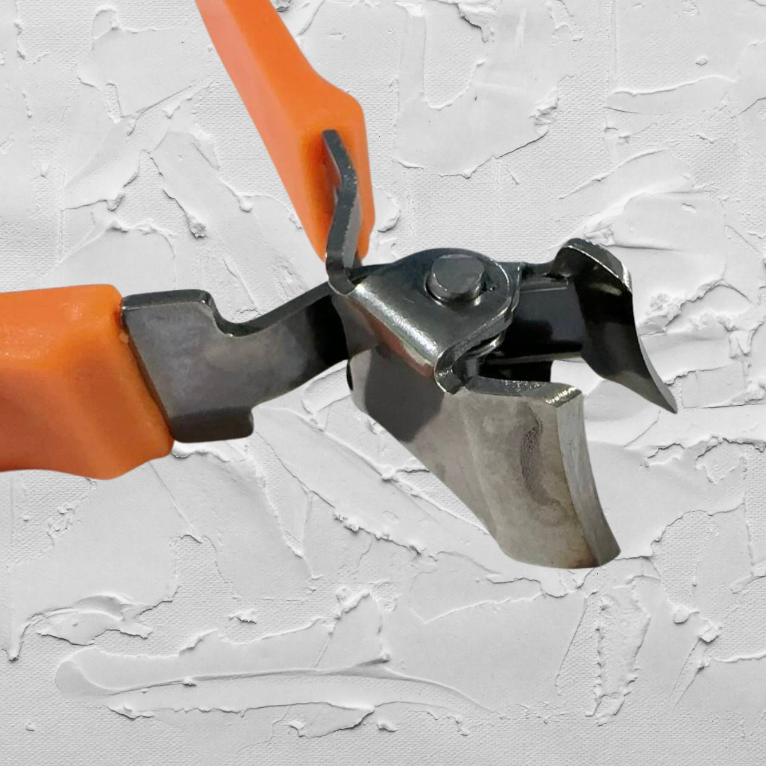 Globetrek° NailCutter 1+1 FREE: Durable Easy Cutting Angled Nail Cutter