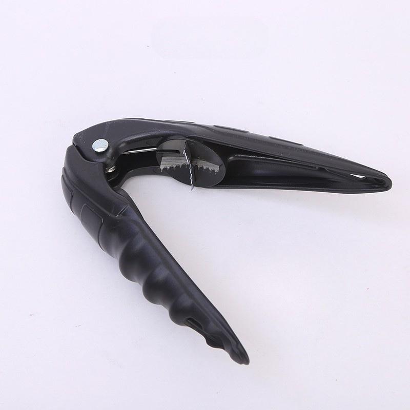 Globetrek° NutCracker 1+1 FREE: Easy To Use High Quality Ergonomic Nut Cracker