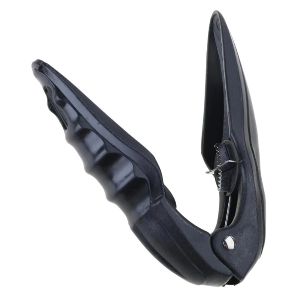 Globetrek° NutCracker 1+1 FREE: Easy To Use High Quality Ergonomic Nut Cracker