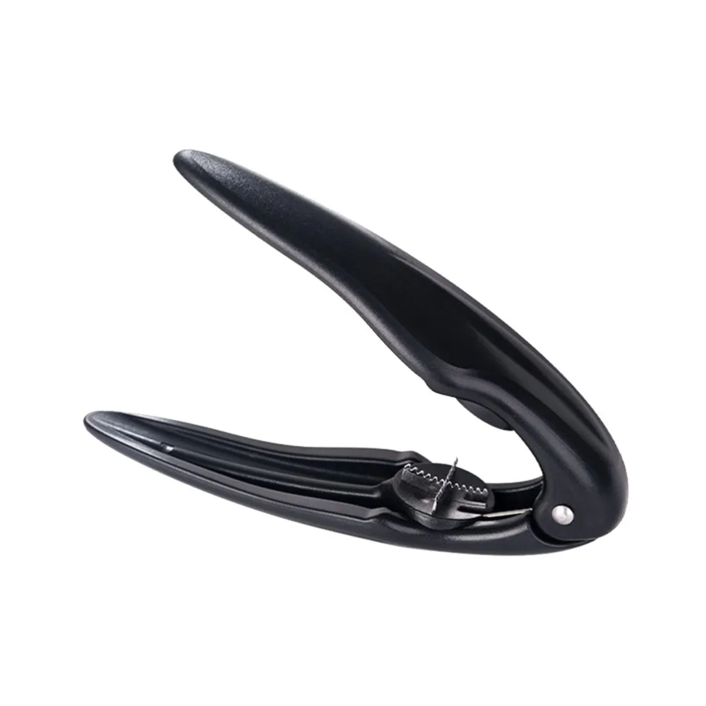 Globetrek° NutCracker 1+1 FREE: Easy To Use High Quality Ergonomic Nut Cracker