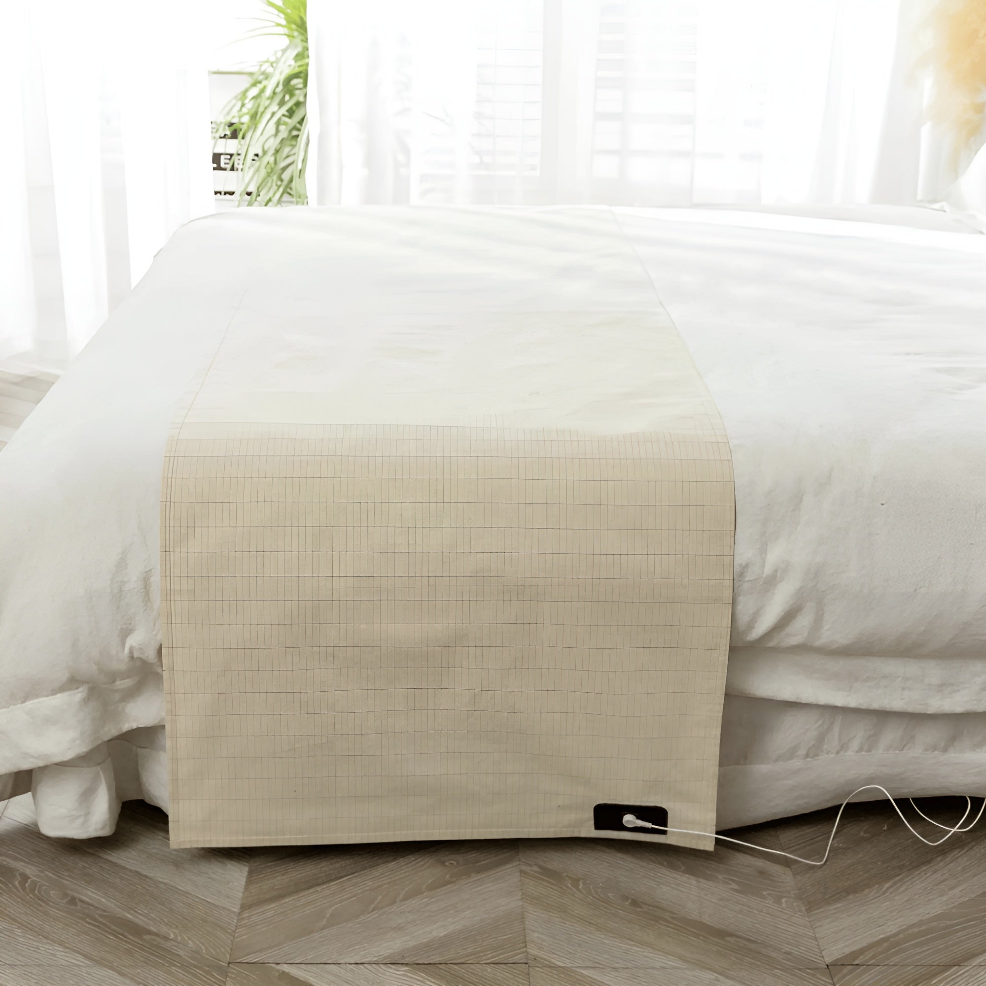 Globetrek° GroundingSheet: Sleep Enhancing Grounding Bed Sheet