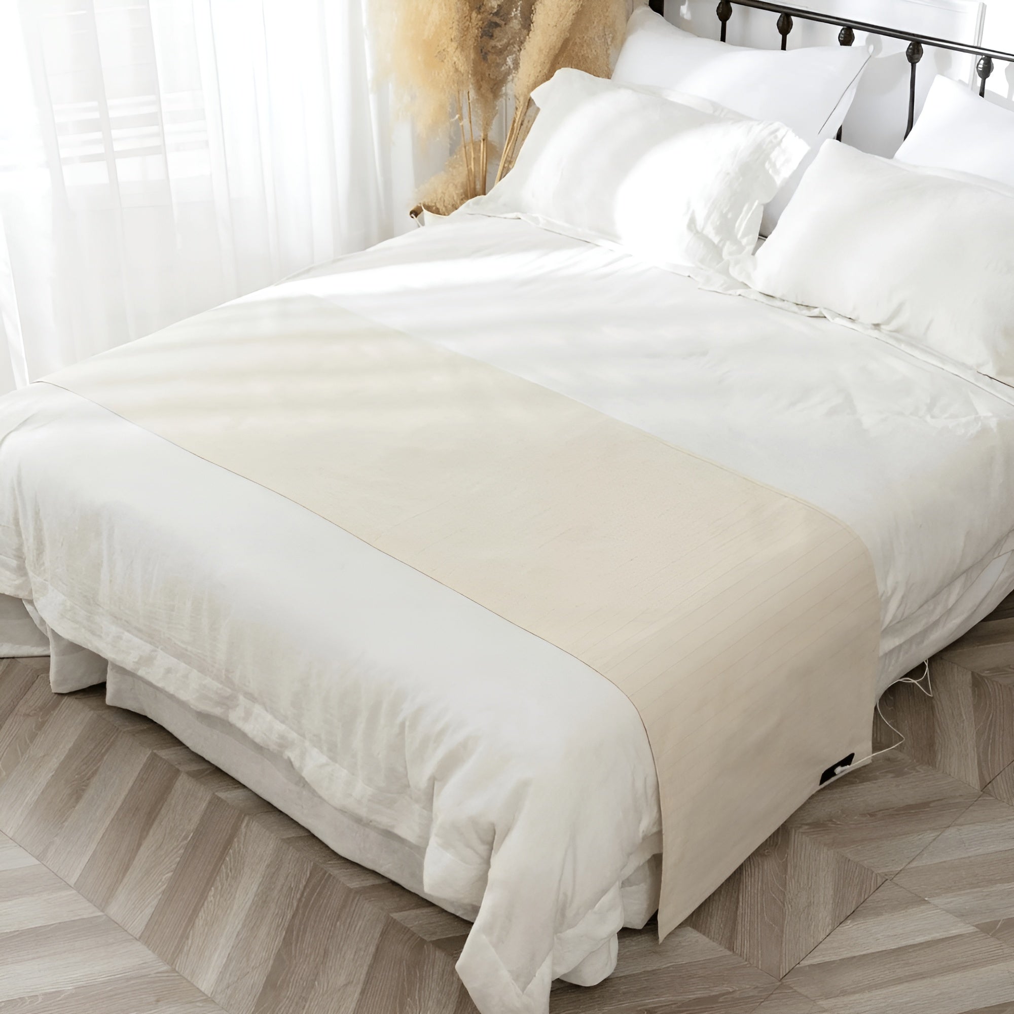 Globetrek° GroundingSheet: Sleep Enhancing Grounding Bed Sheet