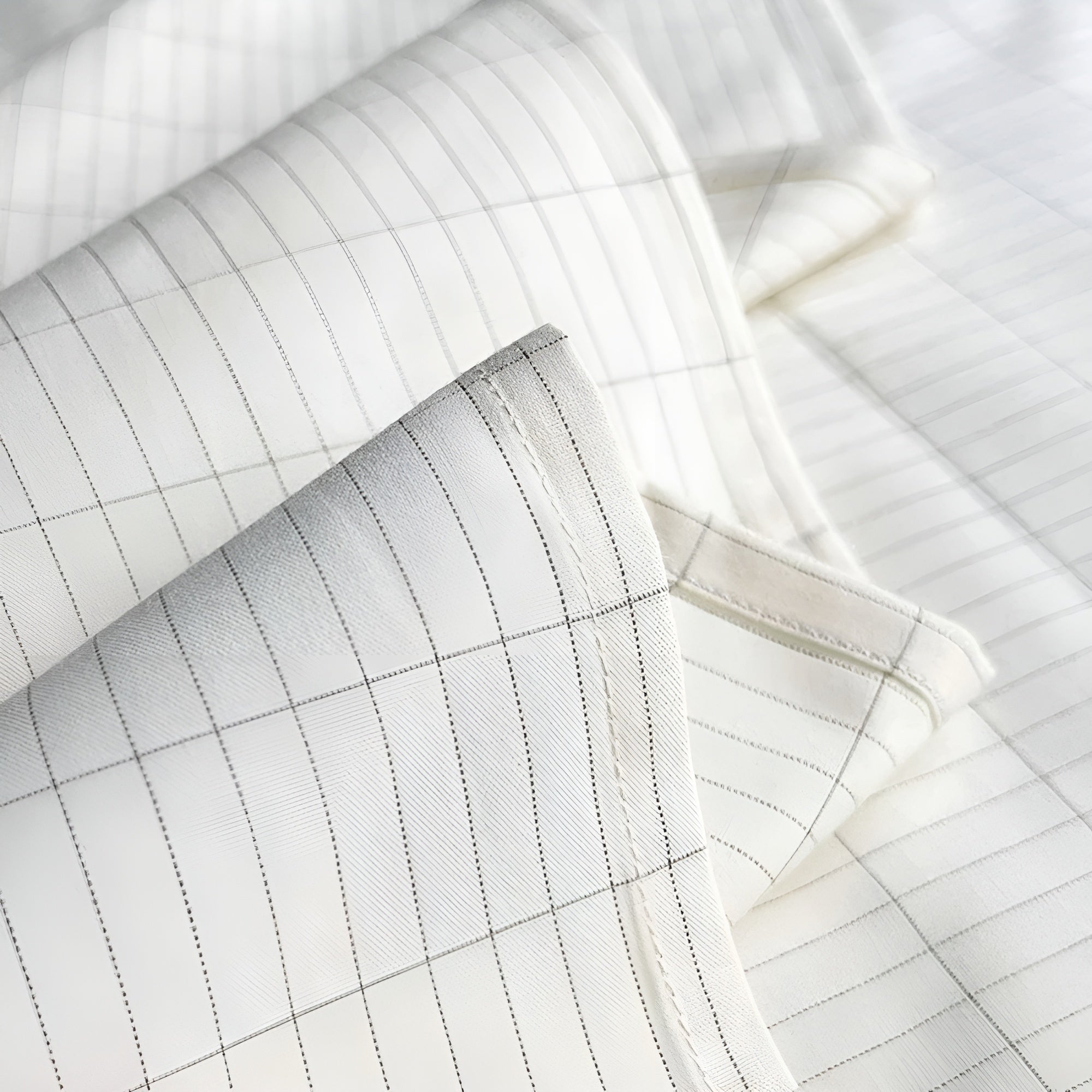 Globetrek° GroundingSheet: Sleep Enhancing Grounding Bed Sheet